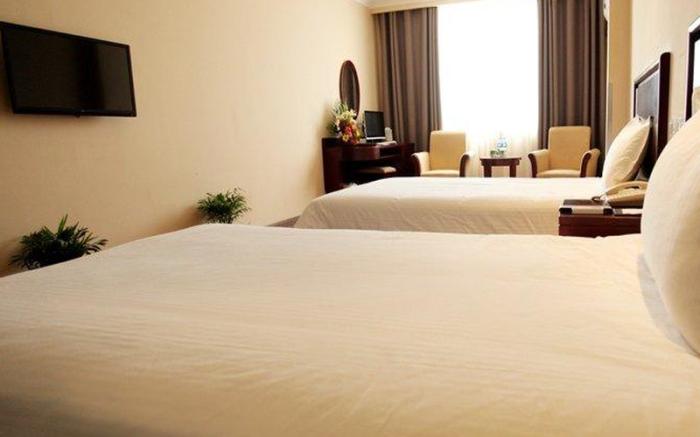 GreenTree Inn Anhui Fuyang Funan East Huaihe Road Express Hotel