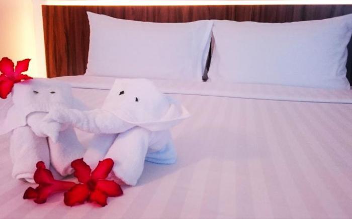 Sacha's Hotel Uno