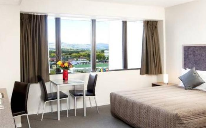 Quality Suites Central Square