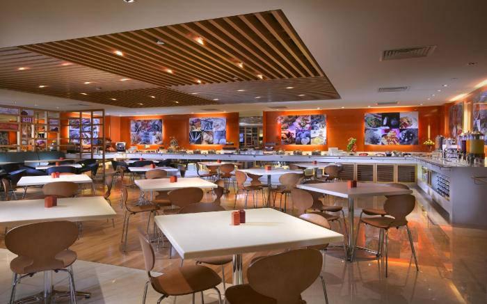 Ibis Singapore on Bencoolen - Newly Renovated