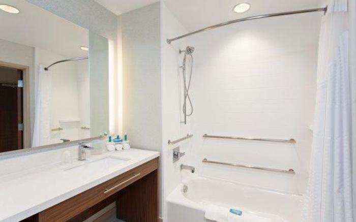 Holiday Inn Express & Suites Houston S-Medical Ctr Area, an IHG Hotel By IHG