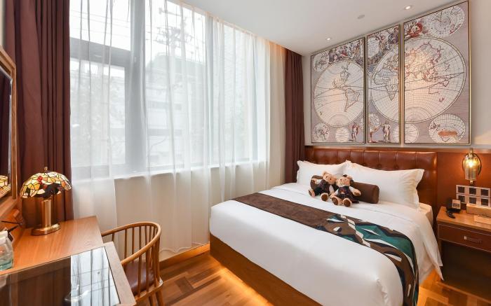 James Joyce Coffetel· Beijing Fengtai Railway Station Lize Business District