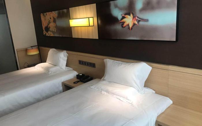 IU Hotels· Taiyuan Qianfeng Nan Road