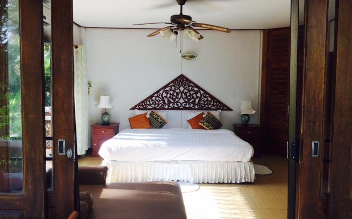 Ruen Thai Rim Haad Resort