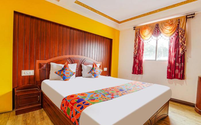 FabHotel Roshan Residency - Nr. Kurinji Andavar Temple