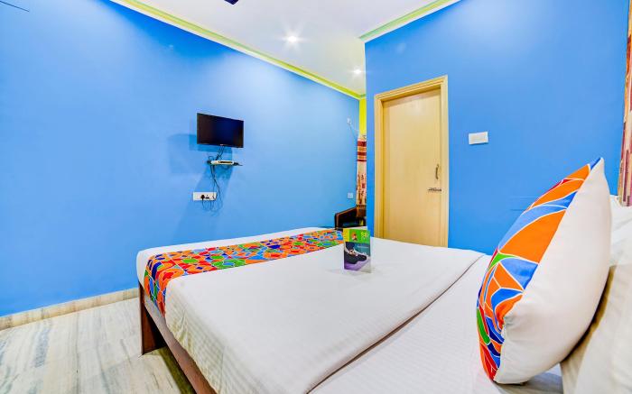 FabExpress Nest - Nr Park Street Metro Station