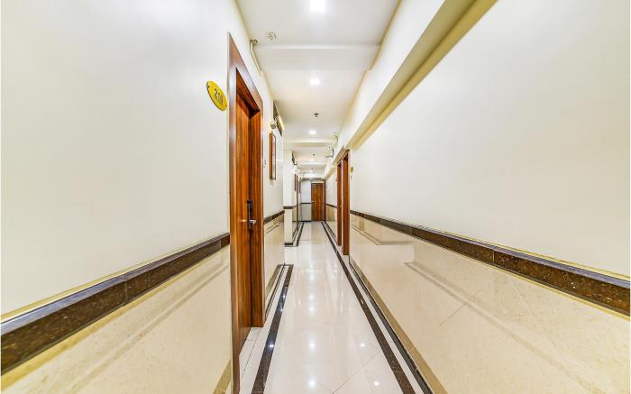 FabHotel Laaiba Residency