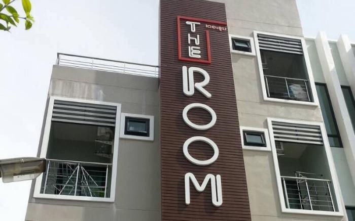 The Room Apartment