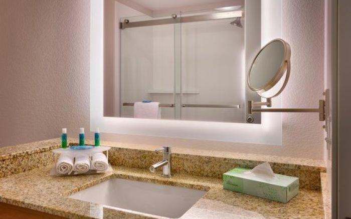 Holiday Inn Express & Suites Phoenix West - Buckeye By IHG