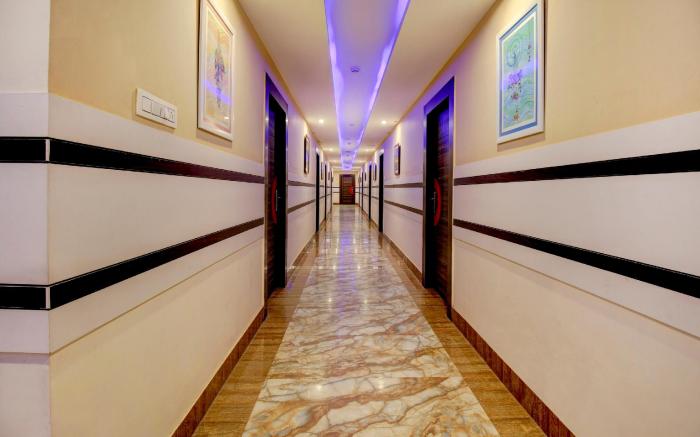 Super Townhouse OAK Hind Palace Near Gomti Riverfront Park