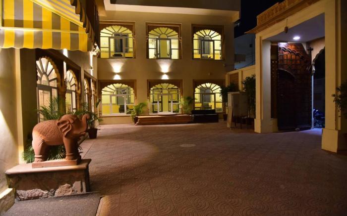 Megh Niwas Hotel