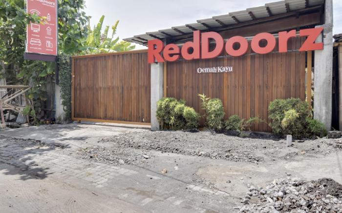 RedDoorz @ Omah Kayu Homestay Yogyakarta