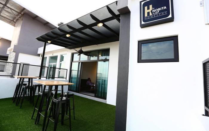 H BY NOBITA HOMESTAY- BALCONY