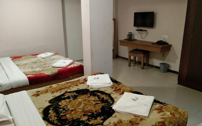 Hotel Preethi Palace