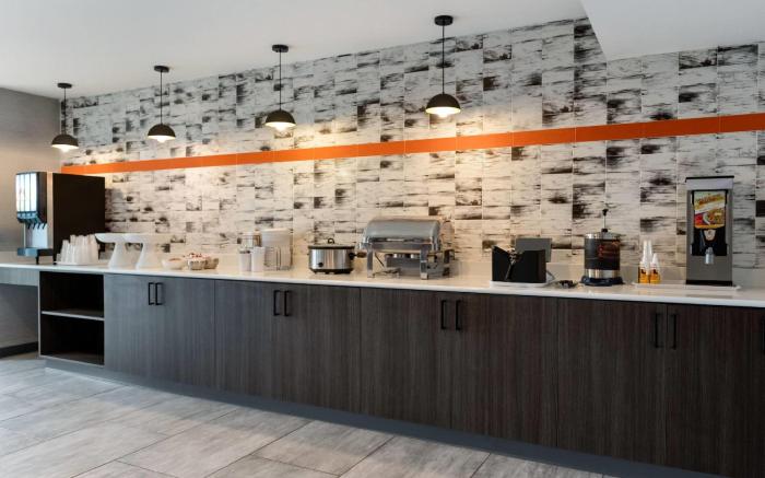 La Quinta Inn & Suites by Wyndham Montgomery