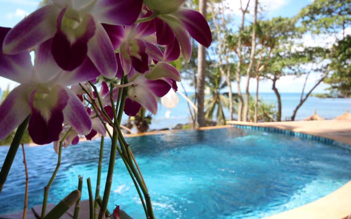 Coco Cape Lanta Resort