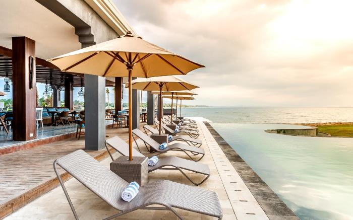 Lovina Beach Club and Resort
