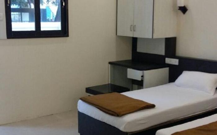 Aishwarya Service Apartment