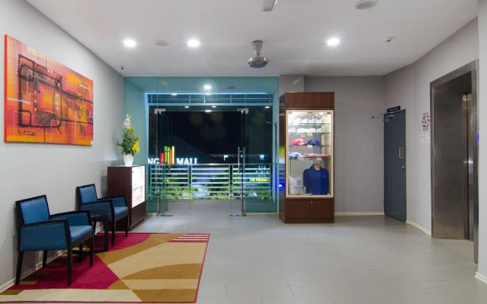 Cenang Plaza Beach Hotel