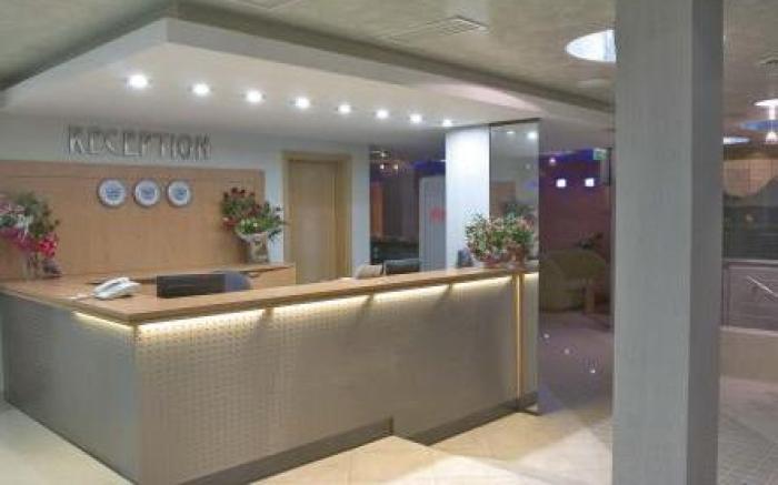 Hotel Divesta - self check in