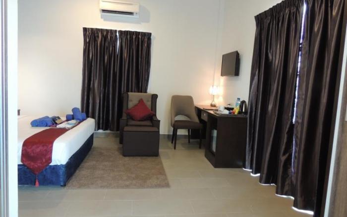 Royal Agate Beach Resort
