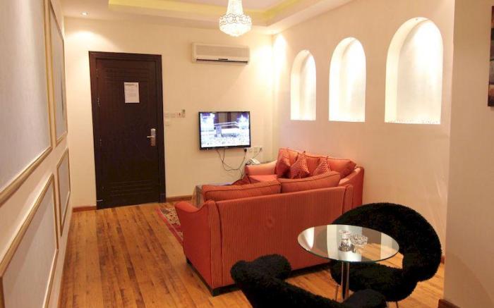 Towlan Suites 1