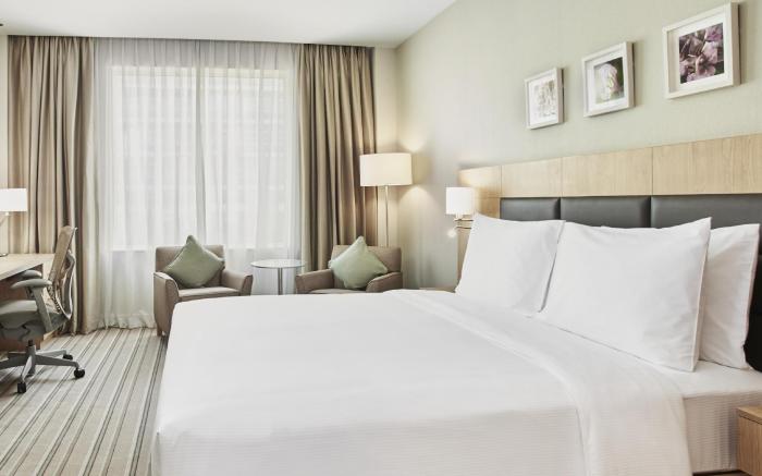 Hilton Garden Inn Dubai, Mall Avenue