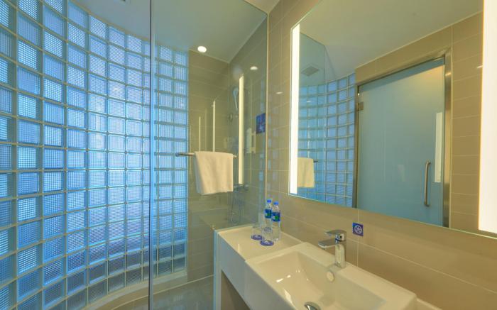 Holiday Inn Express Shenyang North Station By IHG
