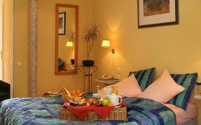 Hotel Restaurant Les Pins logis
