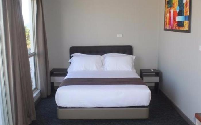 Ratsun Nadi Airport Apartment Hotel