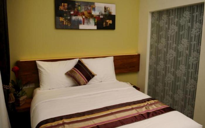 Biz Boulevard Hotel