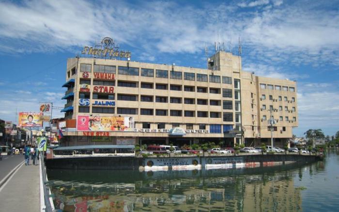 Star Plaza Hotel