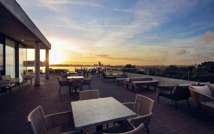 Boeira Garden Hotel Porto Gaia, Curio Collection by Hilton