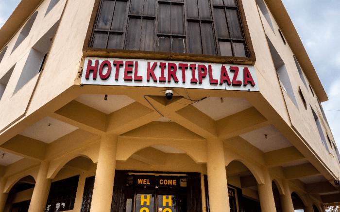 Hotel Kirti Plaza