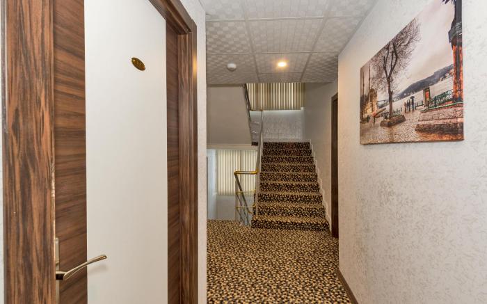 Paradise Airport Hotel