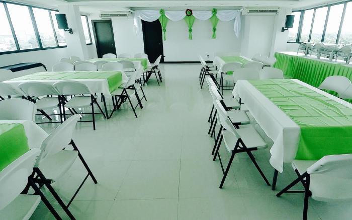Green Banana Business Hotel