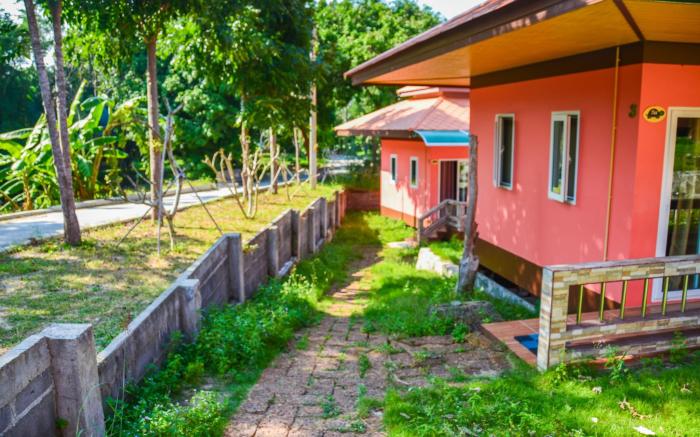 Koh Tao Thani Resort