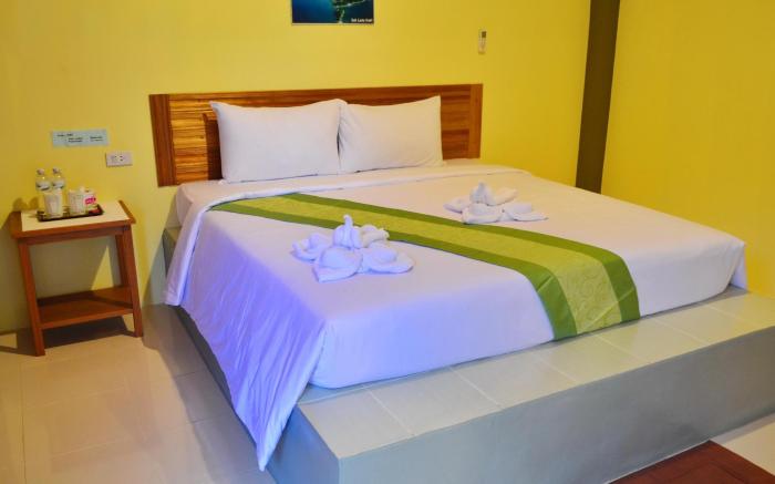 Lanta Baan Nok Resort