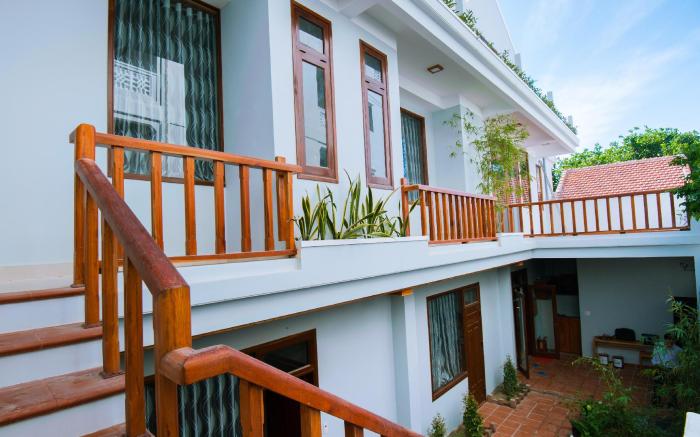 Riverside Plum Garden Homestay