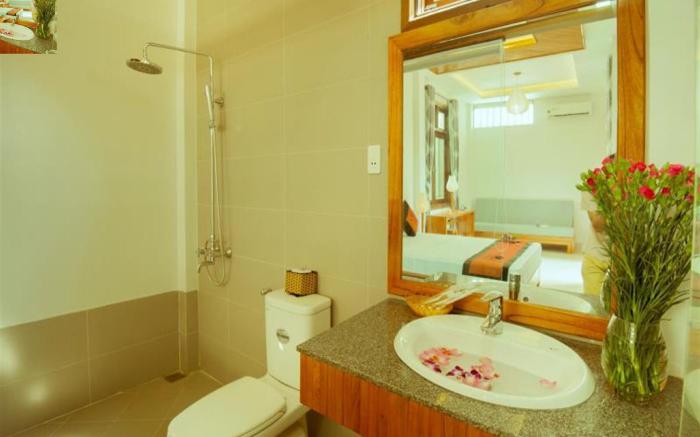 Riverside Plum Garden Homestay