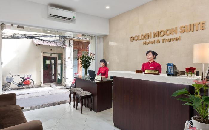 Golden Moon Suite Hotel