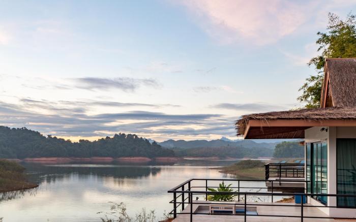 Sanctuary Nam Ngum Beach Resort