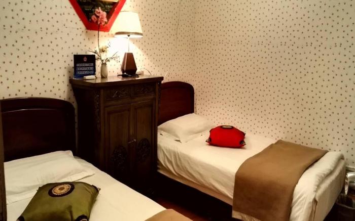 Beijing Red Lantern House