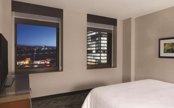 Embassy Suites by Hilton Pittsburgh Downtown