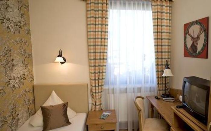 Alpina Hotel