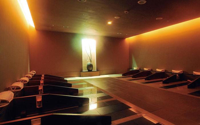 Yokohama Minato Mirai Manyo Club