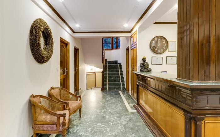 Summit Le Royale Hotel