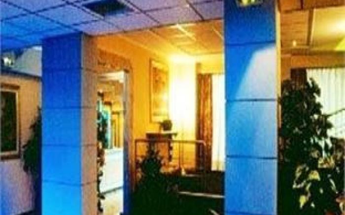 Argo Hotel Piraeus