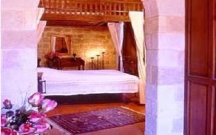 S.Nikolis' Historic Boutique Hotel