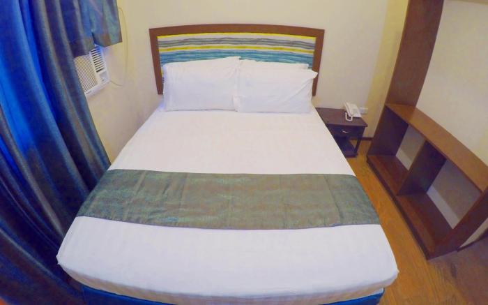 Golden Gate Suites